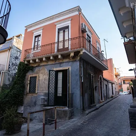 Cortile Del Nespolo Apartment Aci Castello